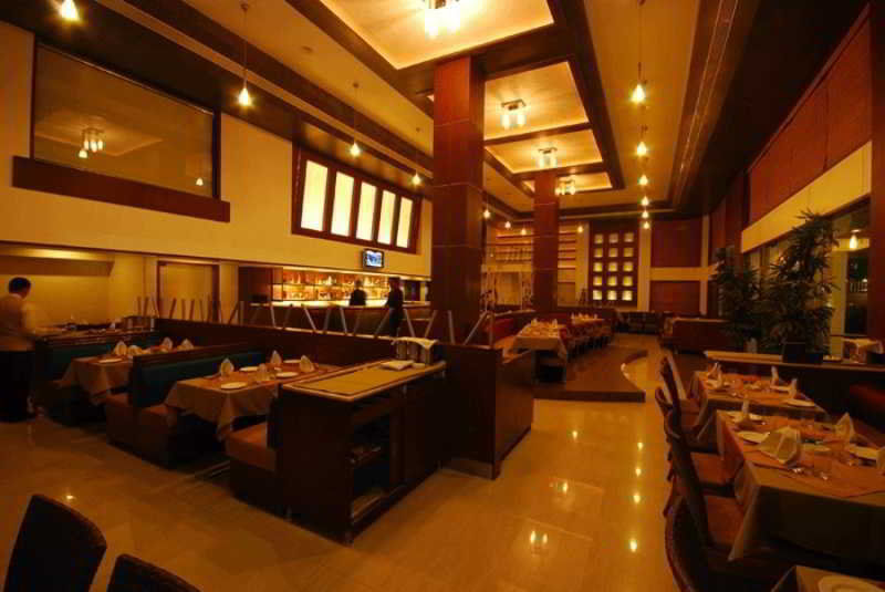 Hotel Sadanand Regency Pimpri-Chinchwad Экстерьер фото