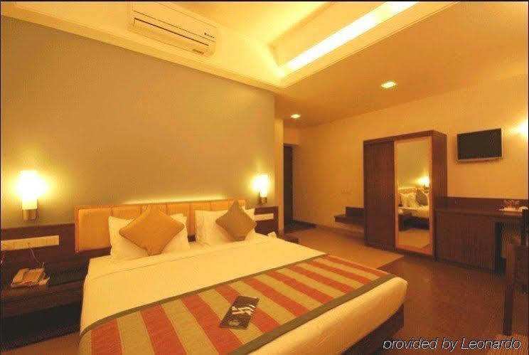 Hotel Sadanand Regency Pimpri-Chinchwad Экстерьер фото