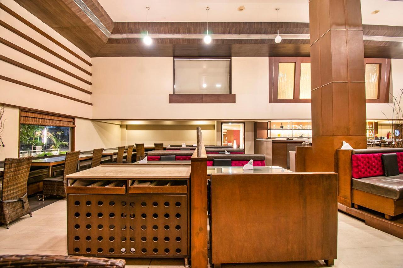 Hotel Sadanand Regency Pimpri-Chinchwad Экстерьер фото